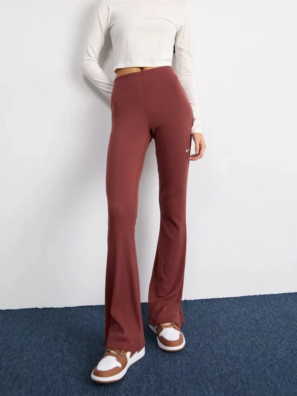 NWT Ribbed Nike Flare Leggings